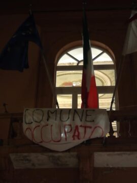 Sant’Agata de’ Goti, Ospedale: la protesta si fa più dura, occupato il Comune