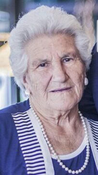 Cervinara: la signora Giuseppina Vaccariello festeggia i suoi primi 90 anni