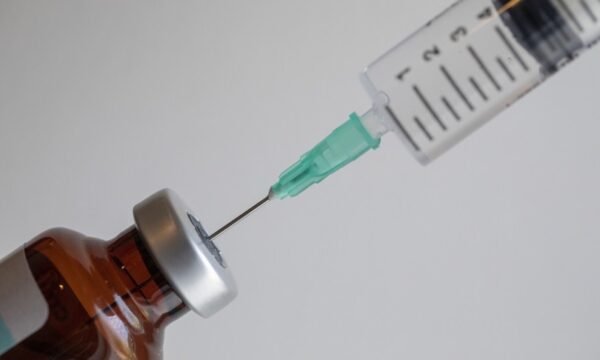 Coronavirus: prodotto il primo vaccino sperimentale