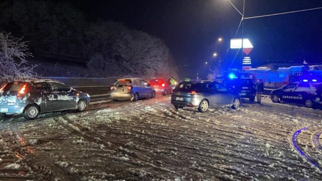 Valle Caudina: non solo la neve, anche un ubriaco ha provocato il blocco a Sferracavallo