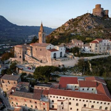 Montesarchio: ” scemenze colossali gli attacchi contro Striani “