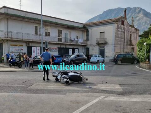 Montesarchio: incidente in via Napoli, ferito ragazzo su uno scooter
