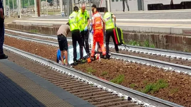 Suicidio: si toglie la vita lanciandosi contro treno